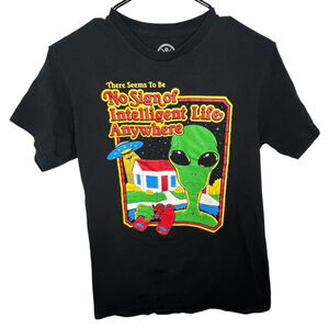 DOM Funny Alien UFO Humorous Graphic Short Sleeve T-Shirt